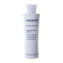 Увлажняющая эмульсия La Biosthetique Methode Anti-Age Clair de Teint Stimulant для сухой кожи лица 250 мл.